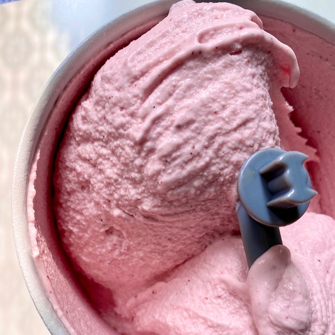 Homemade Sugar-Free Strawberry Ice Cream Recipe